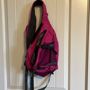 Patagonia Atom Sling Single Shoulder Hiking Backpack